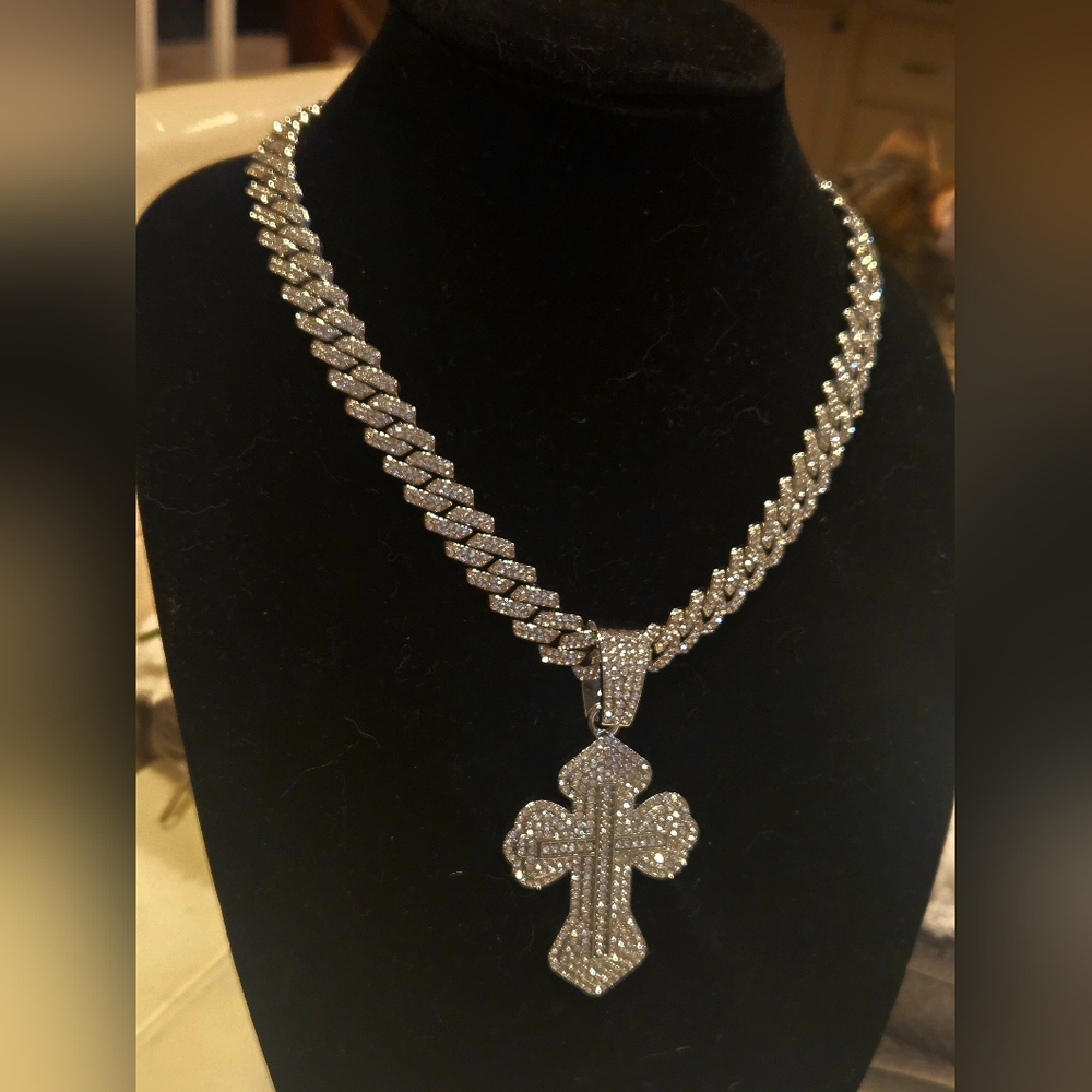 Yobetter Hip Hop Rhinestone Cross Pendant Necklace Funky Golden Cuban Chain.
